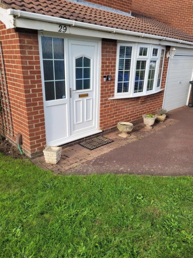 4-Bedroom Home Near Ema, Sleeps 6 Castle Donington Luaran gambar